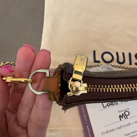 Louis Vuitton Eva in Classic Monogram - Picture 9 of 15